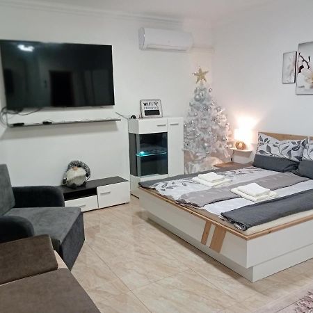 Hangjegy Apartman 德布勒森 外观 照片